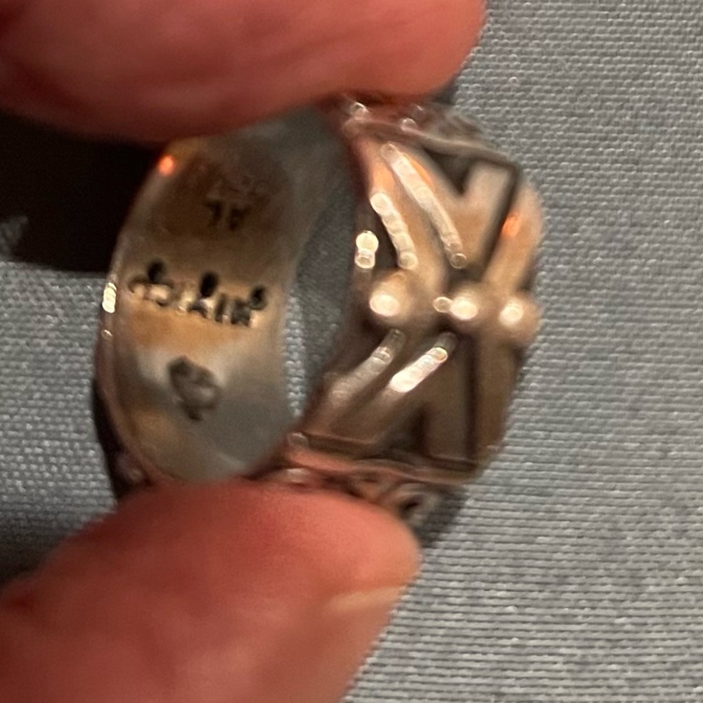 Silver (925) ring . Size 6-61/2. - Picture 3 of 4